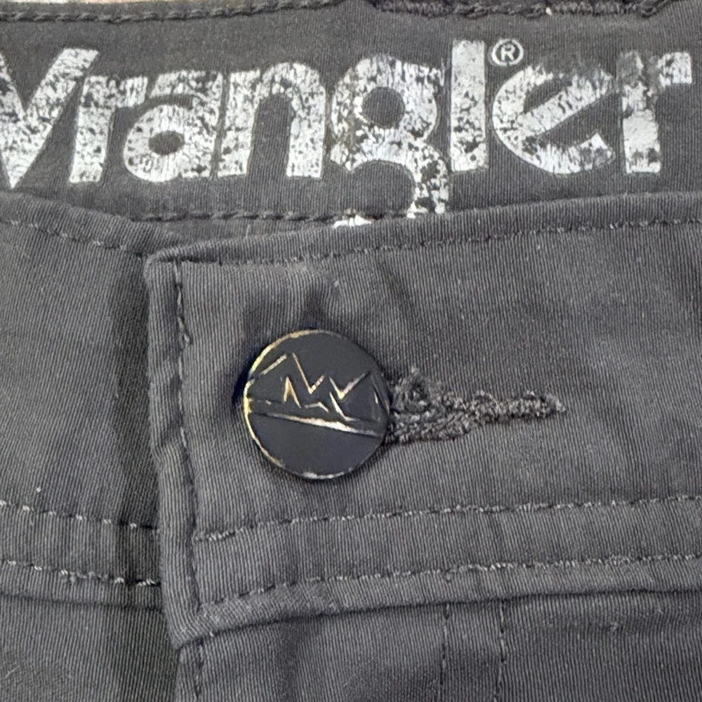 Wrangler Men's Dark Gray Chinos